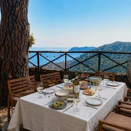 Riviera Panorama Retreat * Alassio